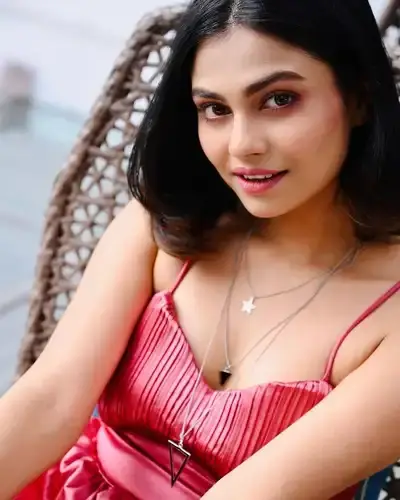 Escort Service Amboli